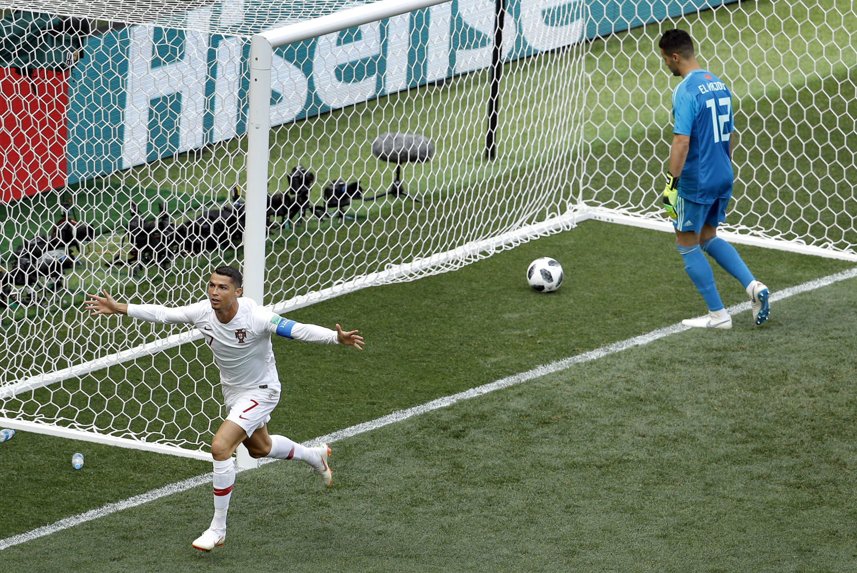 Ronaldo scores